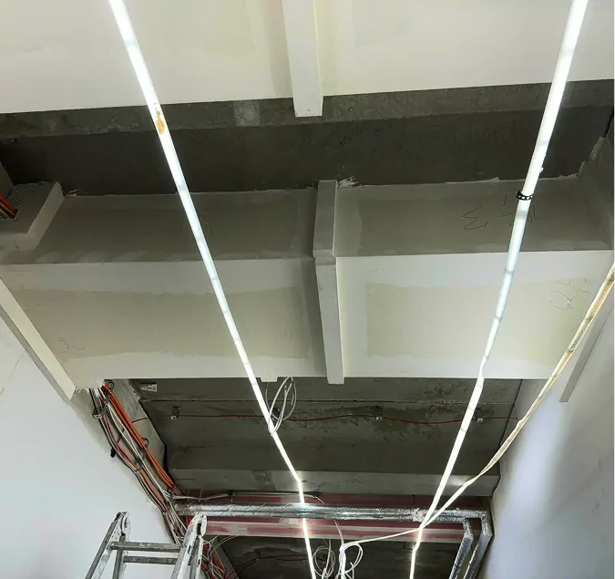 Deckenkonstruktion mit Brandschutzverkleidung